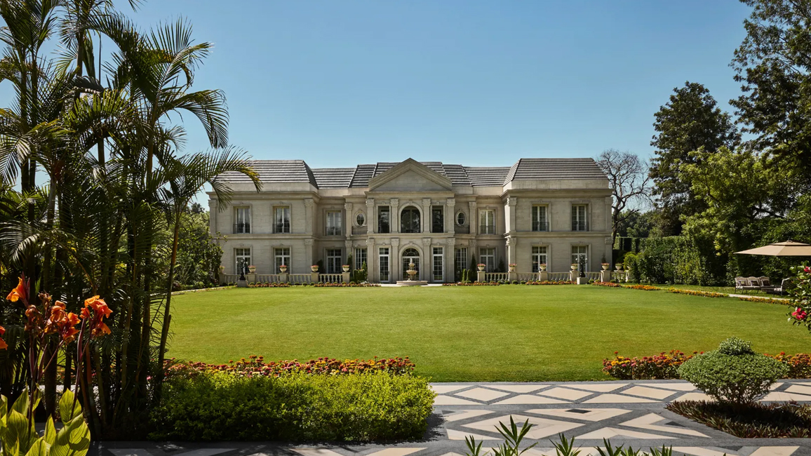 This 17,800-square-foot home in Delhi with 19 rooms is designed for a family of collectors